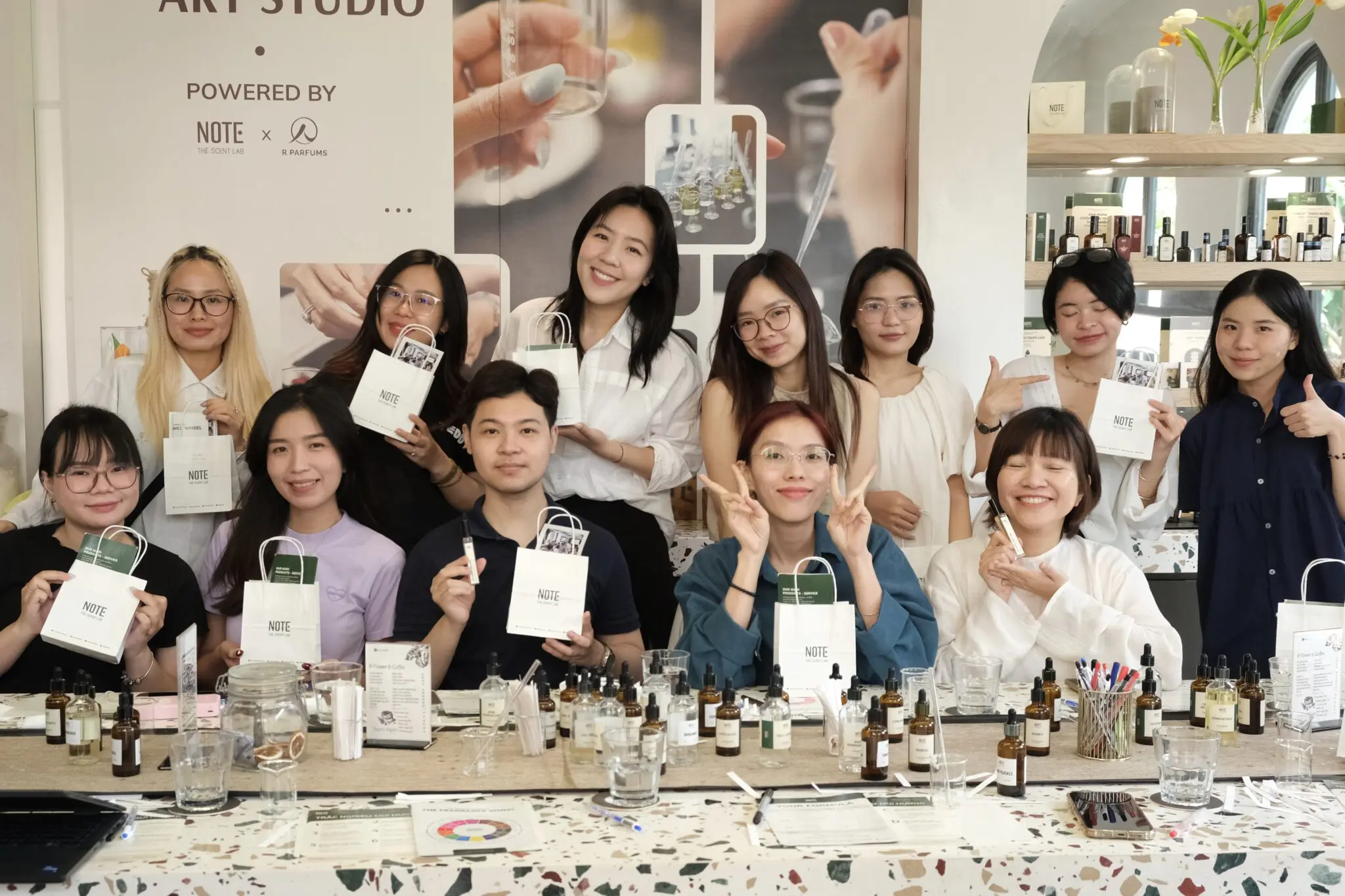 NOTE - The Scent Lab: Đồng Hành Cùng Doanh Nghiệp - NOTE - The Scent Lab workshop, nước hoa, thương hiệu, sáng tạo - sản phẩm mùi hương từ NOTE - The Scent Lab