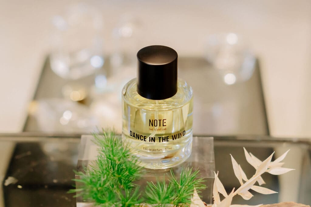 Cach phan biet nuoc hoa that gia - sản phẩm mùi hương từ NOTE - The Scent Lab