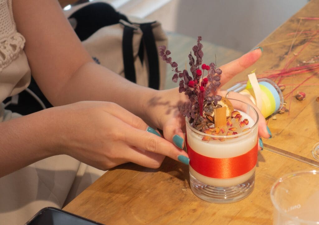 Cách làm nến thơm đơn giản và nguyên liệu cần thiết