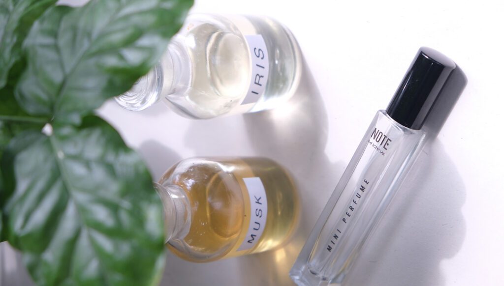 nước hoa khi đi ngủ