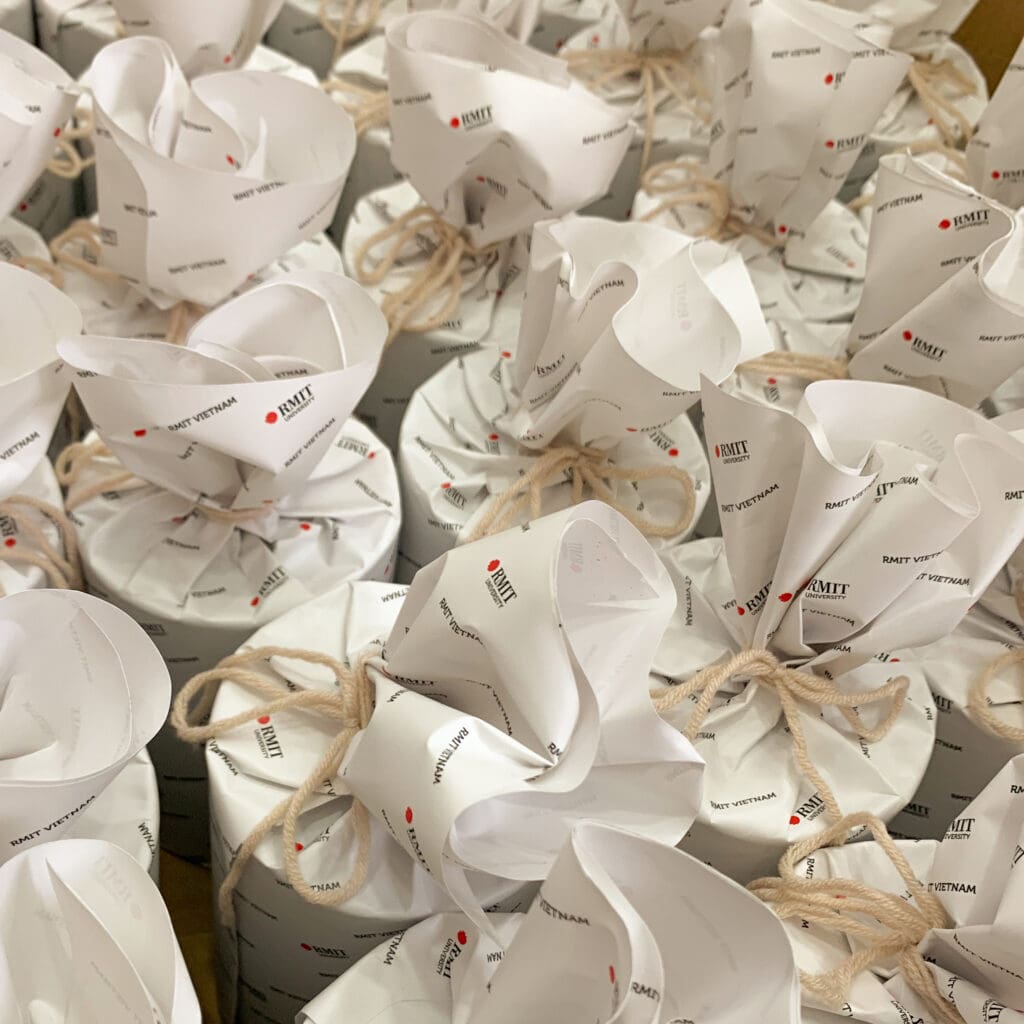 QUÀ TẶNG MÙI HƯƠNG CHO TRƯỜNG RMIT