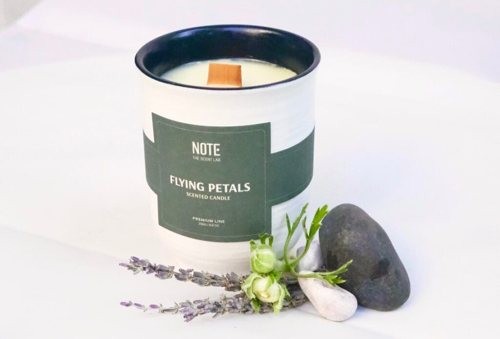 5 Mùi Nến Thơm Tặng Cha Mẹ, Người Thân Ý Nghĩa Nhất - sản phẩm mùi hương từ NOTE - The Scent Lab