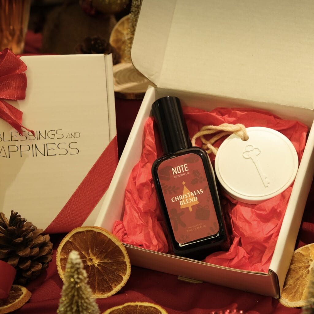 quà Giáng Sinh mùi hương xịt thiên nhiên