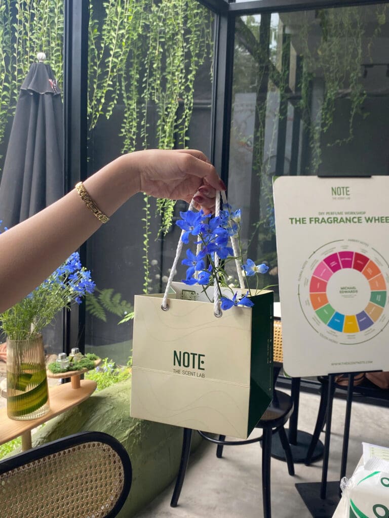 Our perfume-making workshop as a local gift for others - sản phẩm mùi hương từ NOTE - The Scent Lab